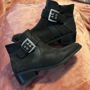 Bella Vita Black Ankle Booties with Silver Buckle